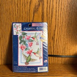 Creative Accents cross stitch kit. Sweet Treats Hummingbirds. 5x7 inch.
